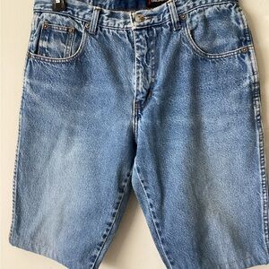 Classic Denim Shorts - Light Blue